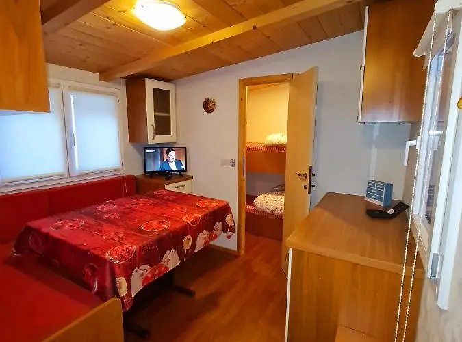 La Casa Del Sole Camping *