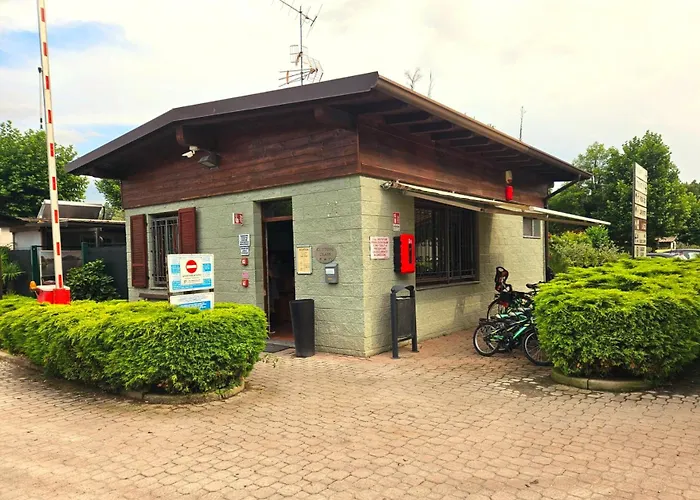 La Casa Del Sole Camping Merone